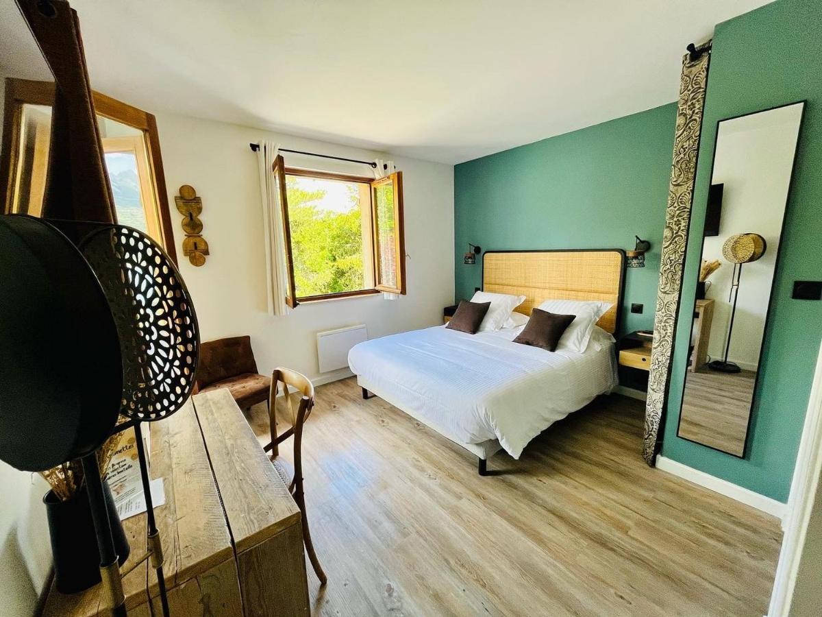 Hotel Les Chaumettes Savines Exterior photo